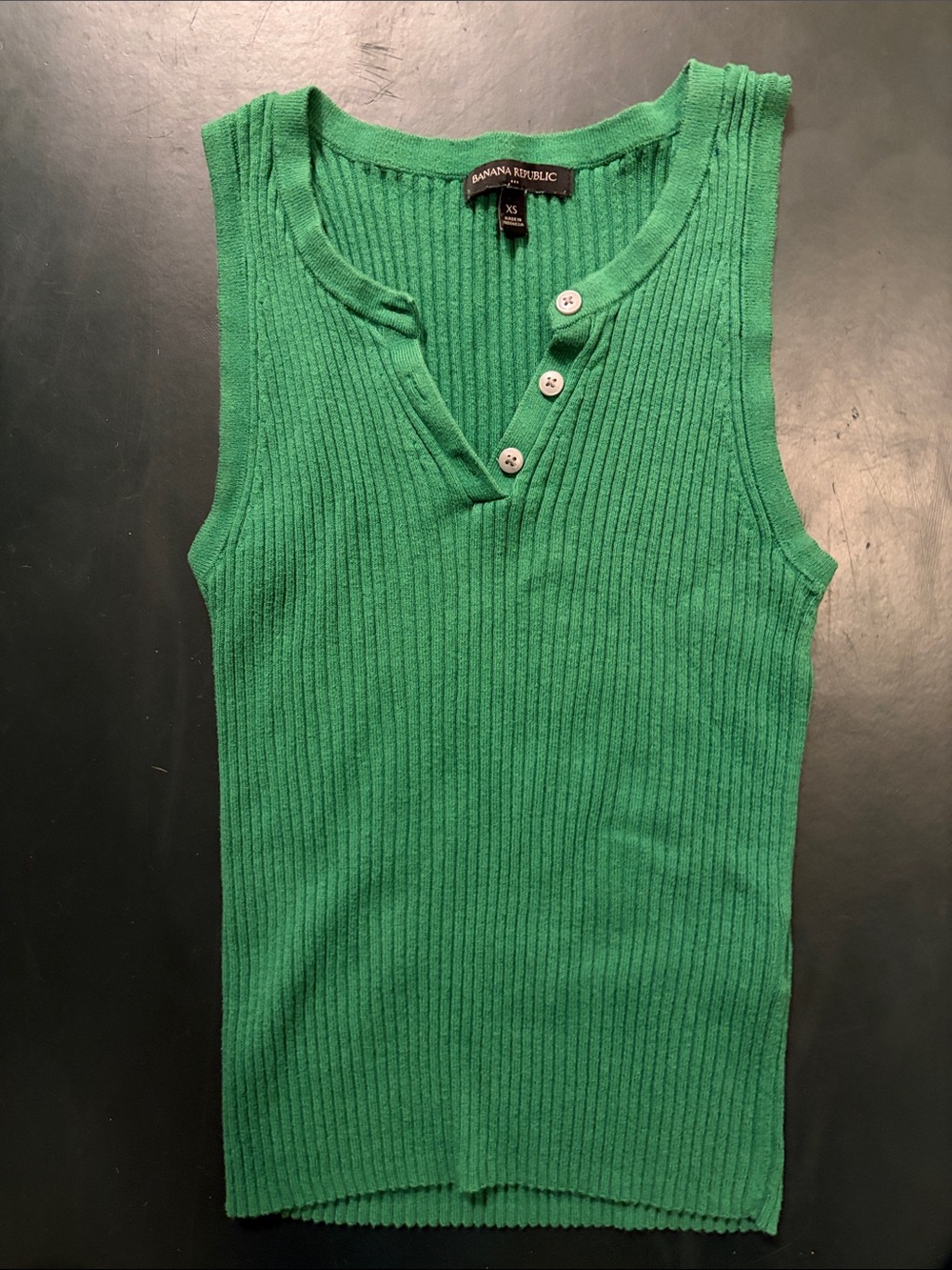 Banana Republic Bright Green Ribbed Sleeveless Henley Tank